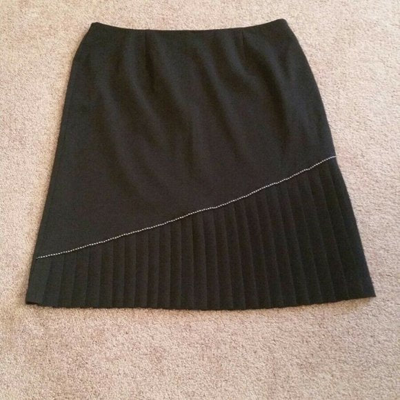 PLUS Skirt - Black Size 18W - size 18