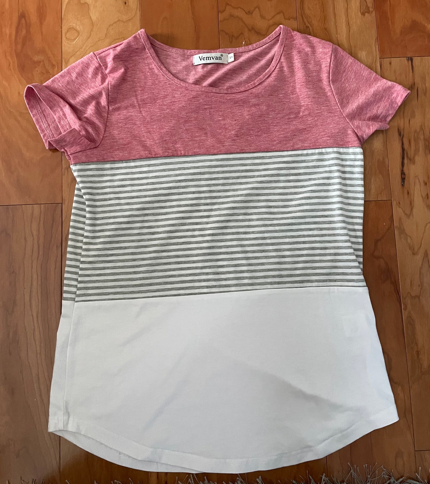 Short sleeve Pink, white & grey - size Small