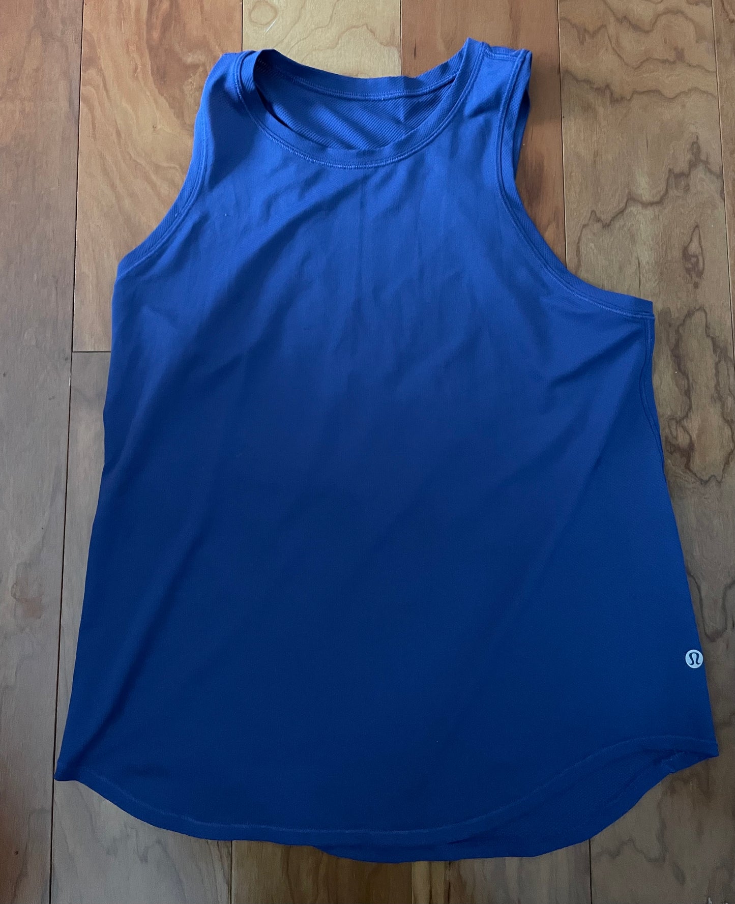 Lululemon tank top Blue Mesh - size 6