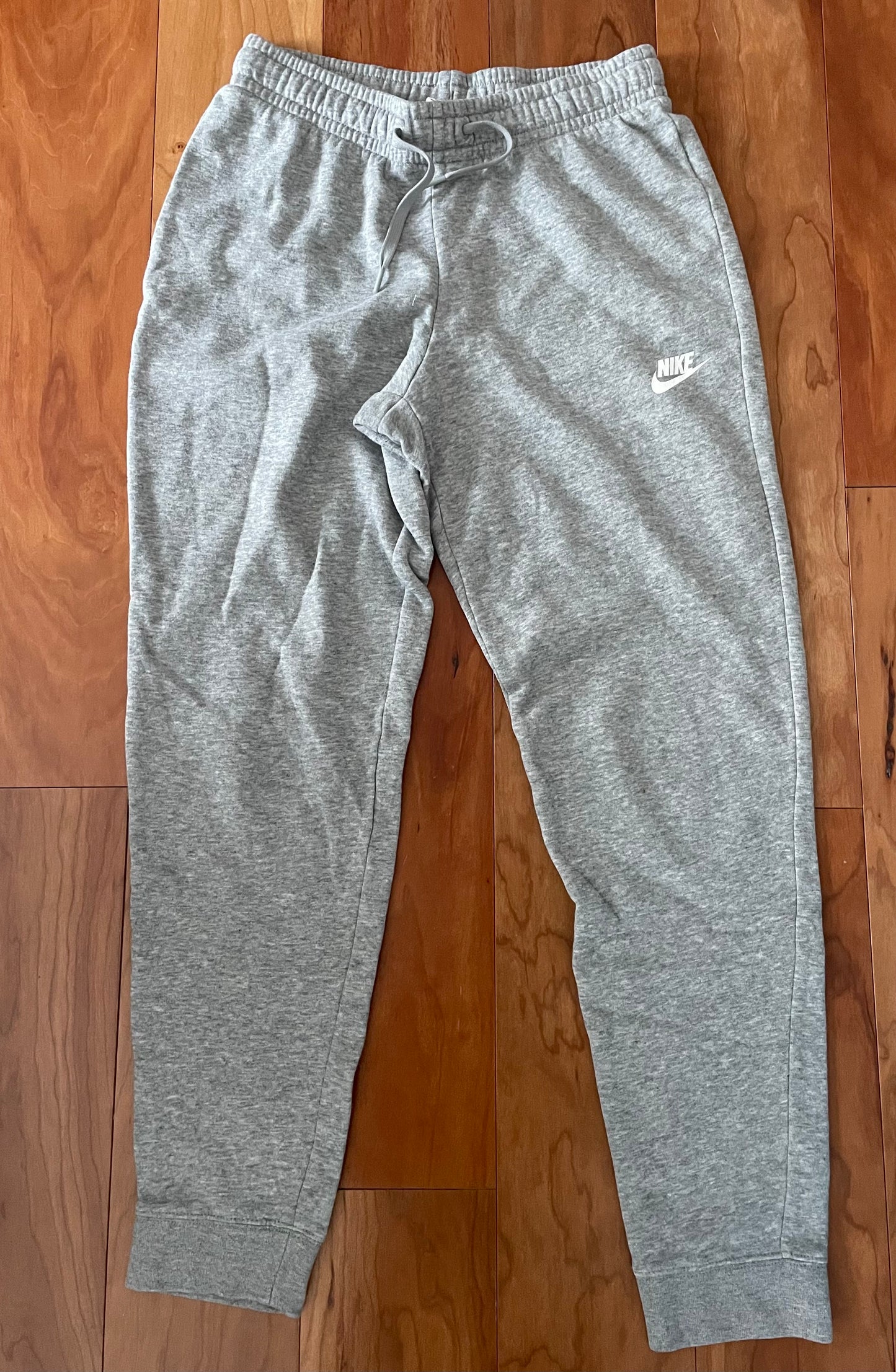 Nike Grey jogger sweatpants - size Small