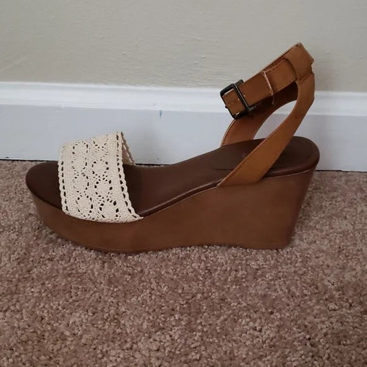 CATO Wedge Shoe  - size 8