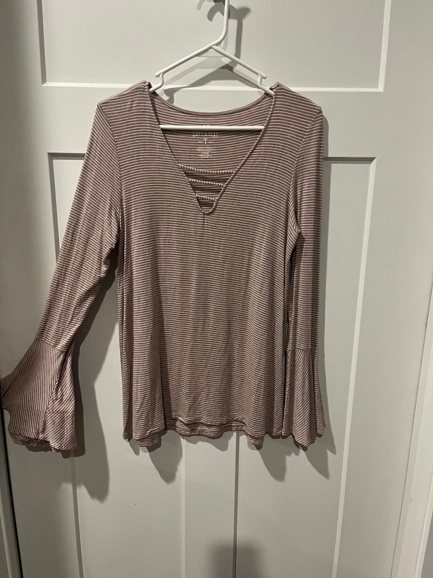 American Eagle pink and white striped - size Large