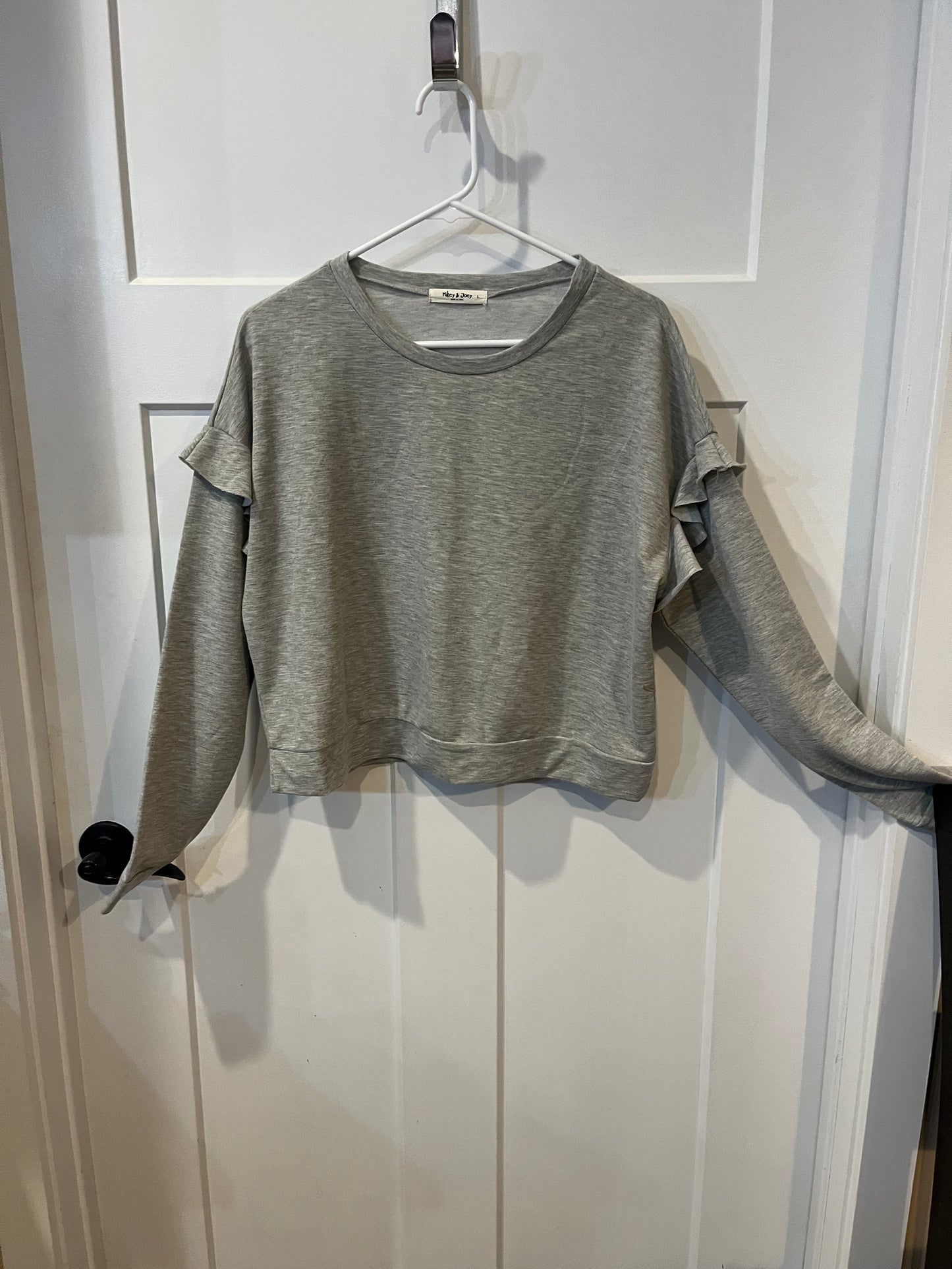 Mikey and Joey cropped grey long sleeve - size Large